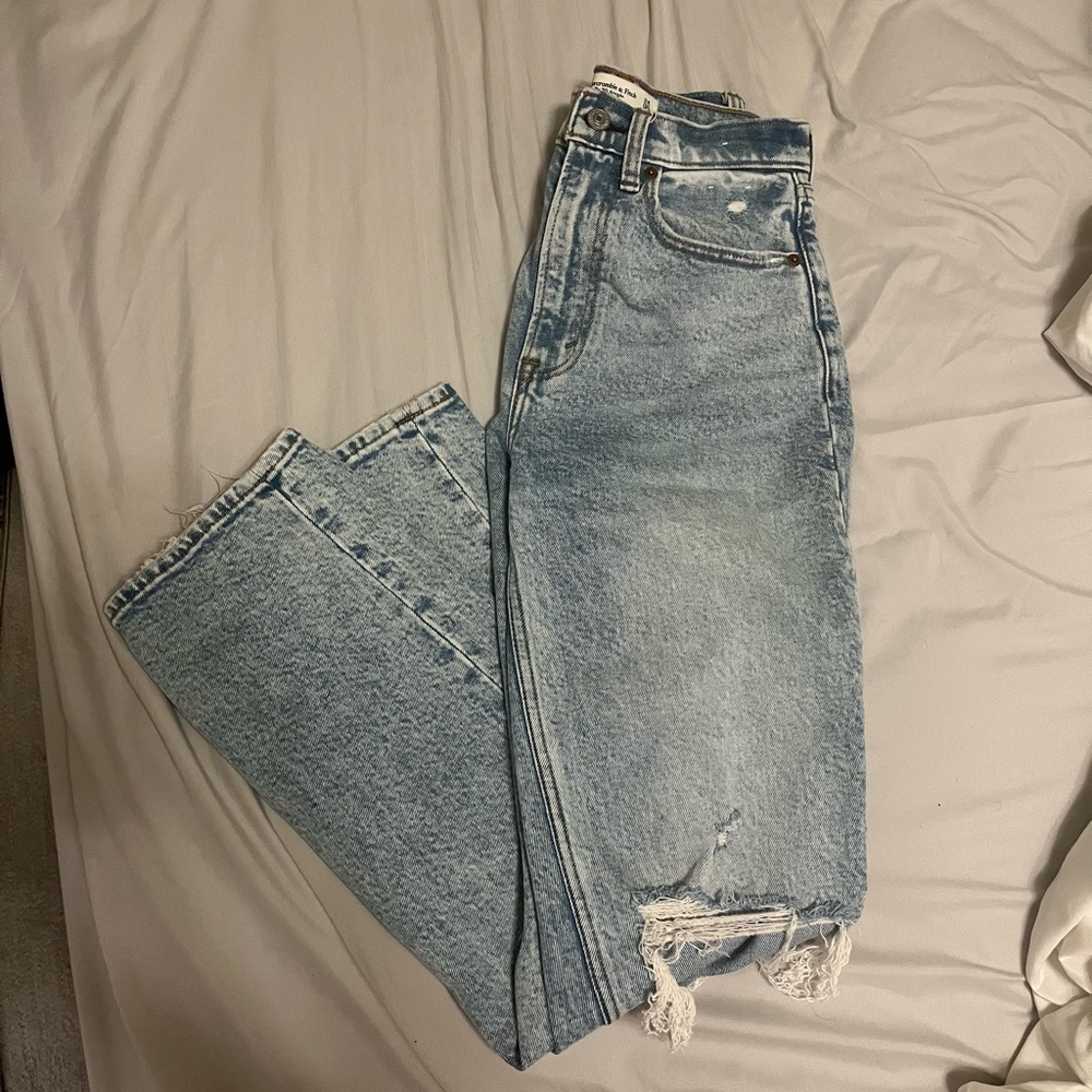 Abercrombie 90s ultra high rise straight jeans 24 short